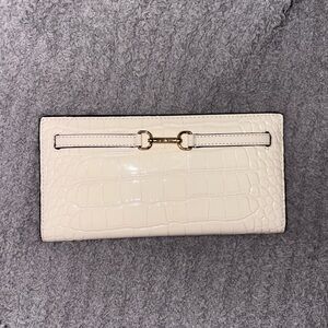 Carson Large Cream Crocodile Embossed Wallet